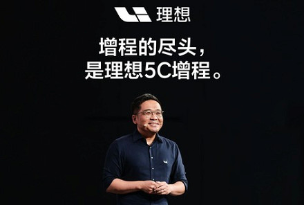 纯电三刀砍下去,销量暴跌28%,增程车“流量密码”失效了?